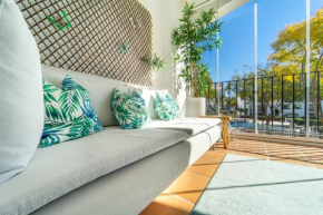 Beautiful 2 Bedroom Apartment with Stunning Views Over The Gardens - ER1712